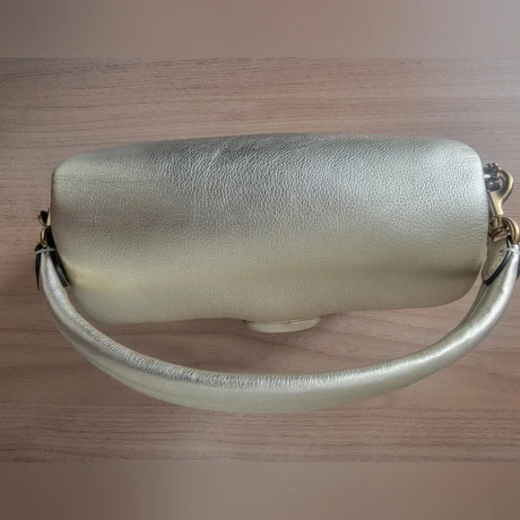 AUTHENTIC COACH PILLOW TABBY 18 - Picture 3 of 8